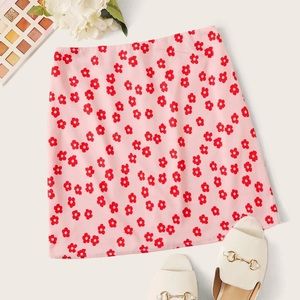 SHEIN Floral Mini Skirt - Pink & Red